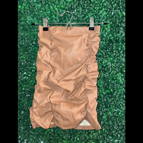 ASOS Design Ruched Mini Skirt - Picture 1 of 1